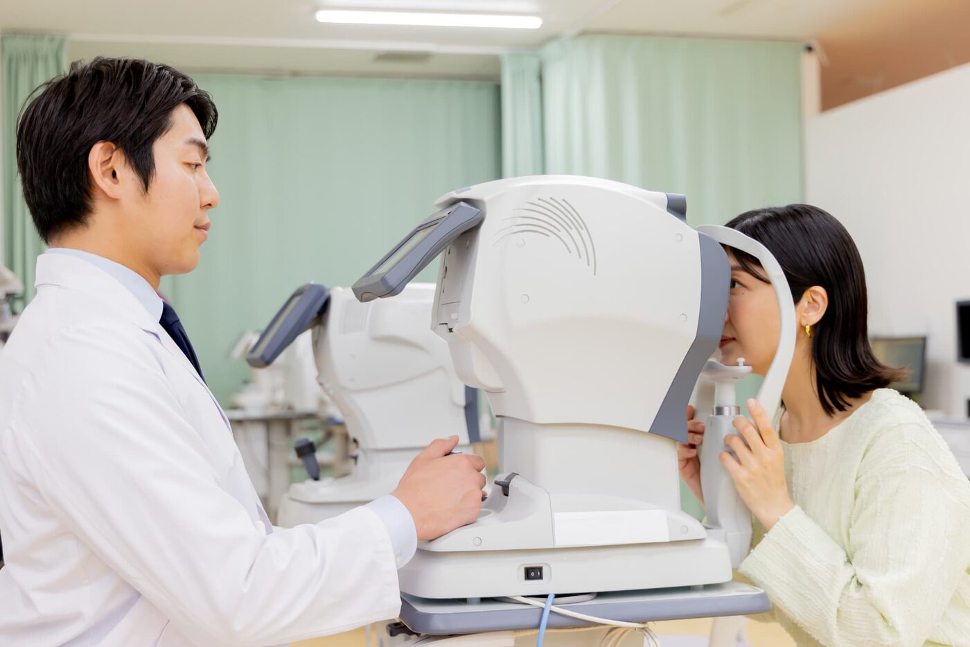 医師による一般眼科の診察